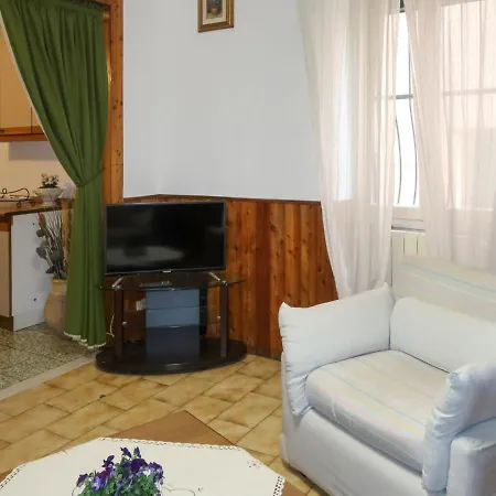 Locazione Turistica Angela - Chc210 Holiday home *