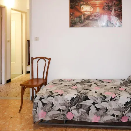 Holiday home Locazione Turistica Angela - Chc210 *